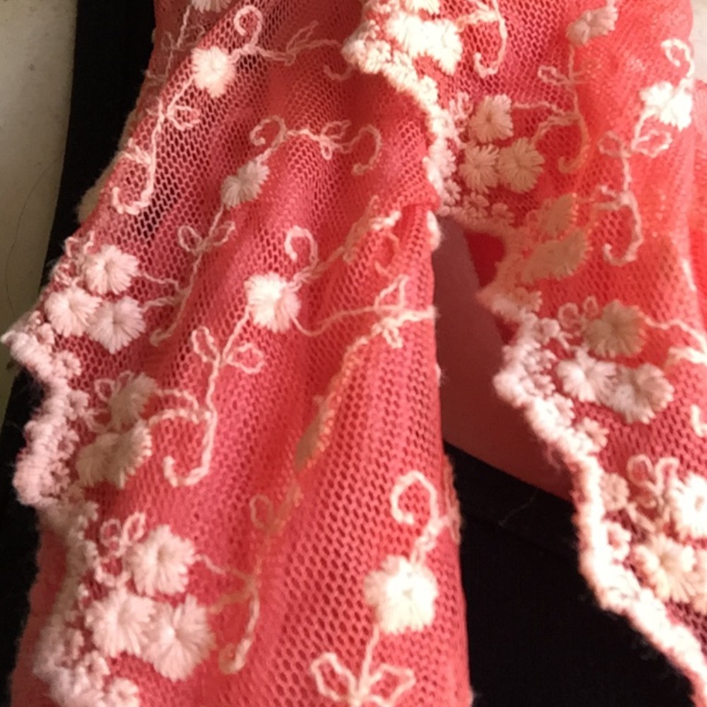 🎈Statement lace scarf - Picture 2 of 2